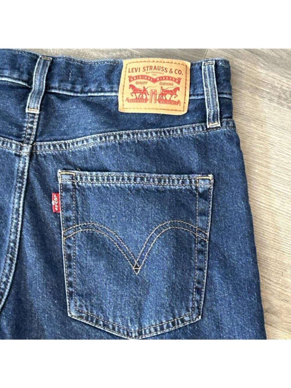 Levi's Middy Wide Leg Ankle Jeans Womens 29 Fits 30 Mid Rise 100% Cotton Denim - Picture 3 of 15